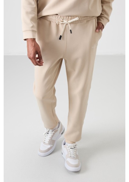 Bej Pamuklu Kalın Yumuşak Dokulu Comfort Fit Nakışlı Erkek Eşofman Takım - 85254 modelleri