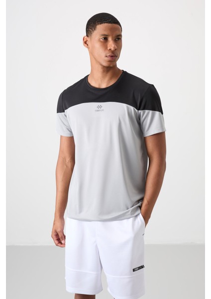 Gri Polyester Nefes Alan Dokulu İnce Esnek Standart Fit Erkek Performans T-Shirt - 88386 fırsatları