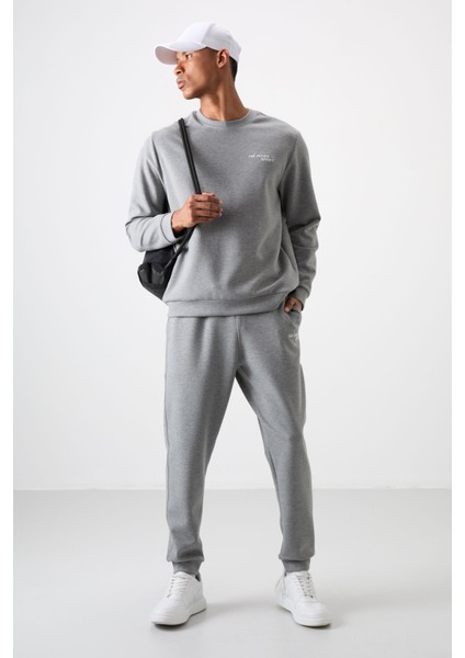 Gri Melanj Pamuklu Kalın Yumuşak Dokulu Comfort Fit Nakışlı Erkek Eşofman Takım - 85254