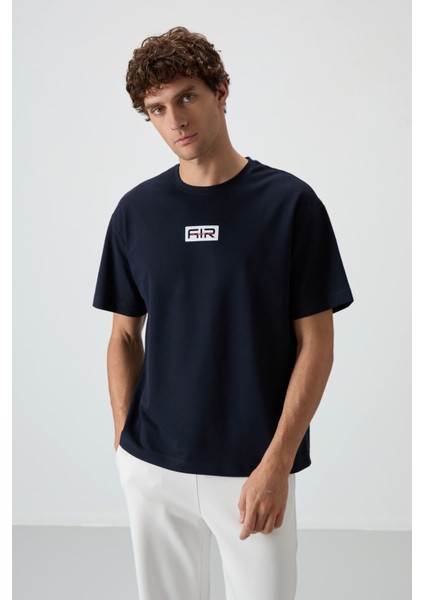 Lacivert Pamuklu Kalın Yüzeyi Dokulu Oversize Fit Baskılı Erkek T-Shirt - 88367