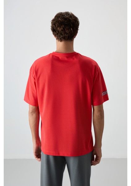 Fiesta Pamuklu Kalın Yüzeyi Dokulu Oversize Fit Baskılı Erkek T-Shirt - 88369 indirimleri