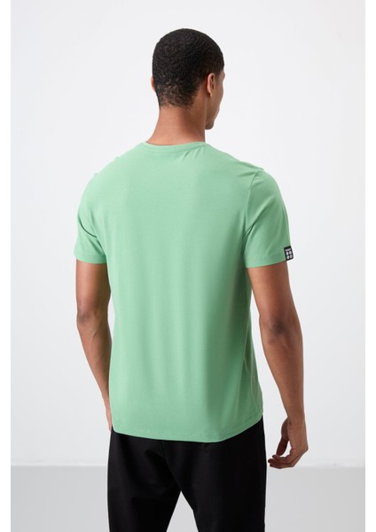 Açık Yeşil Basic Kısa Kol Standart Kalıp V Yaka Erkek T-Shirt - 87912 indirimleri