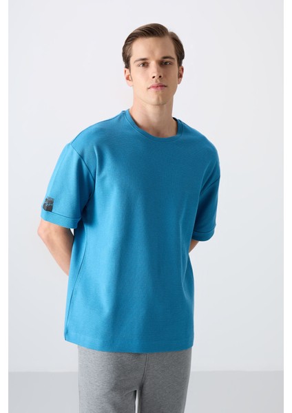 Petrol Mavi Pamuklu Kalın Yüzeyi Dokulu Oversize Fit Basic Erkek T-Shirt - 88339 fiyatları