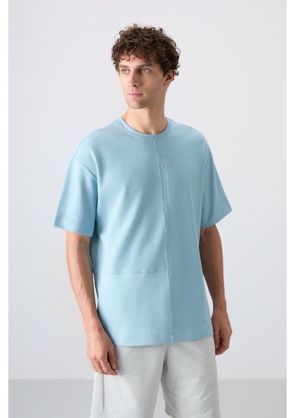 Açık Mavi Pamuklu Kalın Yüzeyi Dokulu Oversize Fit Basic Erkek T-Shirt - 88337 fiyatları