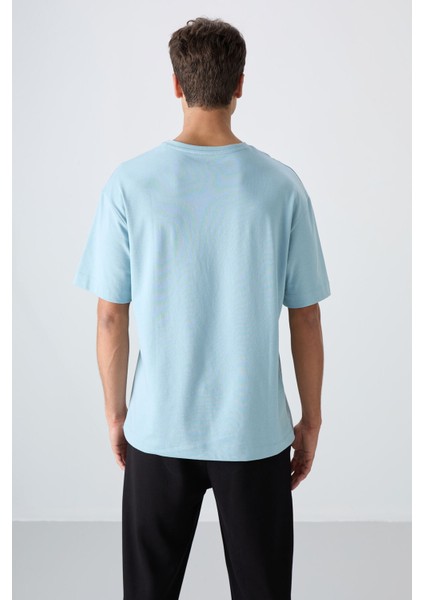 Açık Mavi Pamuklu Kalın Yumuşak Dokulu Oversize Fit Baskılı Erkek T-Shirt - 88329 indirimleri