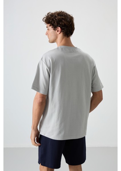 Taş Pamuklu Kalın Yüzeyi Dokulu Oversize Fit Baskılı Erkek T-Shirt - 88371 indirimleri