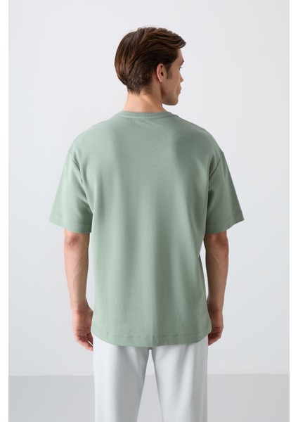 Açık Yeşil Pamuklu Kalın Yumuşak Dokulu Oversize Fit Baskılı Erkek T-Shirt - 88324 indirimleri