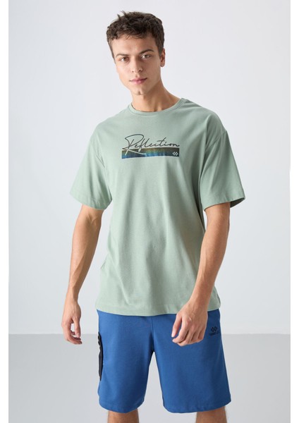 Açık Yeşil Pamuklu Kalın Yumuşak Dokulu Oversize Fit Baskılı Erkek T-Shirt - 88334 fırsatları