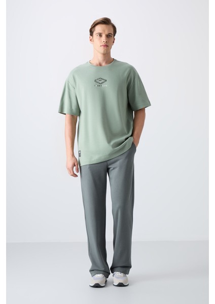 Açık Yeşil Pamuklu Kalın Yumuşak Dokulu Oversize Fit Baskılı Erkek T-Shirt - 88325 fiyatları