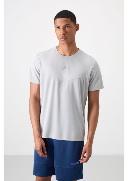 Gri Polyester Nefes Alan Dokulu İnce Esnek Standart Fit Erkek Performans T-Shirt - 88391