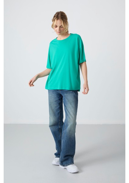 Deniz Yeşili Penye Modal Yumuşak Tuşeli Oversize Fit Basic Kadın T-Shirt- 97285