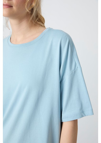 Açık Mavi Penye Modal Yumuşak Tuşeli Oversize Fit Basic Kadın T-Shirt- 97285 modelleri