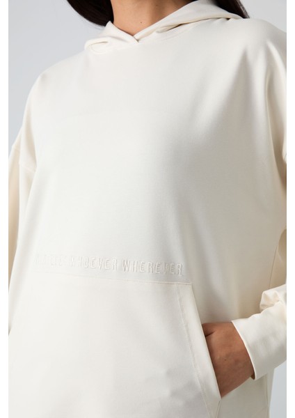 Ekru Balon Kol Yazı Nakışlı Kadın Oversize Tunik Sweatshirt - 97163 modelleri