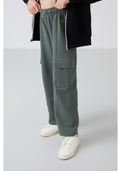 Haki Kargo Cepli Ön Dikiş Detaylı Geniş Paça Kız Çocuk Eşofman Altı - 75143 fırsatları