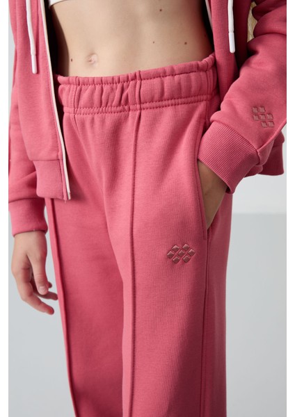 Yaban Gülü Pamuklu İçi Tüylü Yumuşak Dokulu Standart Fit Nakışlı Kız Çocuk Eşofman Takım - 75161 indirimleri