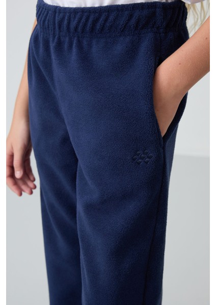 Indigo Kalın Yumuşak Dokulu Standart Fit Nakışlı Polar Kız Çocuk Eşofman Alt - 75155 modelleri