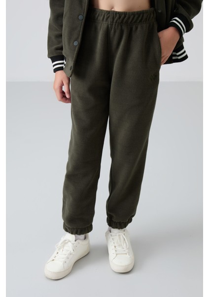 Haki Kalın Yumuşak Dokulu Standart Fit Nakışlı Polar Kız Çocuk Eşofman Alt - 75155 modelleri