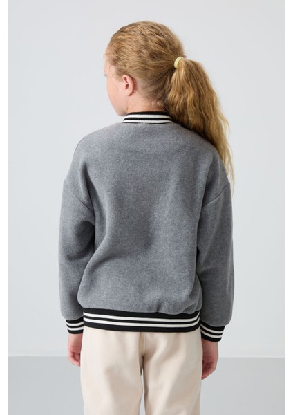 Gri Melanj Kalın Yumuşak Dokulu Standart Fit Nakışlı Polar Kız Çocuk Kolej Ceket - 75156 indirimleri