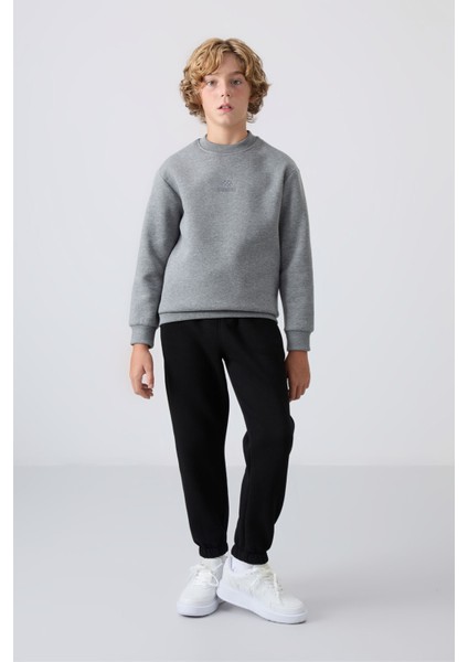 Gri Melanj Pamuklu Kalın İçi Tüylü Yumuşak Dokulu Standart Fit Nakışlı Erkek Çocuk Sweatshirt - 11232 fiyatları