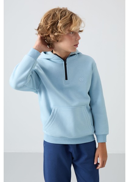 Açık Mavi Pamuklu Kalın İçi Tüylü Yumuşak Dokulu Standart Fit Nakışlı Erkek Çocuk Sweatshirt - 11244 fiyatları