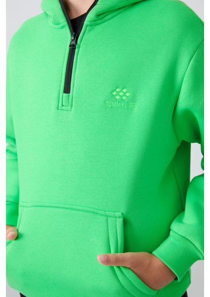 Neon Yeşil Pamuklu Kalın İçi Tüylü Yumuşak Dokulu Standart Fit Nakışlı Erkek Çocuk Sweatshirt - 11244 modelleri