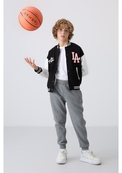 Siyah Pamuklu Kalın İçi Tüylü Yumuşak Dokulu Standart Fit Nakışlı Erkek Çocuk Kolej Ceket - 11258 fırsatları