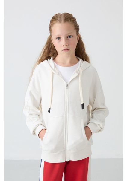 Ekru Pamuklu Içi Tüylü Yumuşak Dokulu Standart Fit Nakışlı Kız Çocuk sweatshirt - 75149
