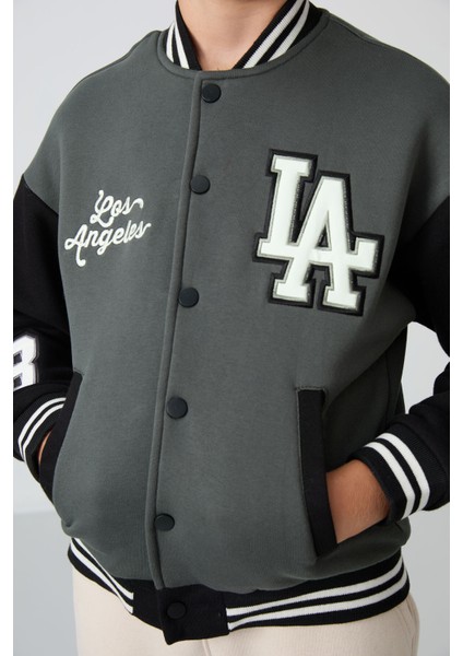 Haki Pamuklu Kalın İçi Tüylü Yumuşak Dokulu Standart Fit Nakışlı Erkek Çocuk Kolej Ceket - 11258 fiyatları