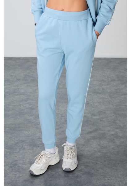 Açık Mavi Kompakt Pamuklu Kalın Pürüzsüz Dokulu Dik Yaka Oversize Fit Kadın Eşofman Takım - 95340 fırsatları