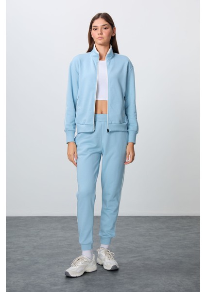 Açık Mavi Kompakt Pamuklu Kalın Pürüzsüz Dokulu Dik Yaka Oversize Fit Kadın Eşofman Takım - 95340 indirimleri