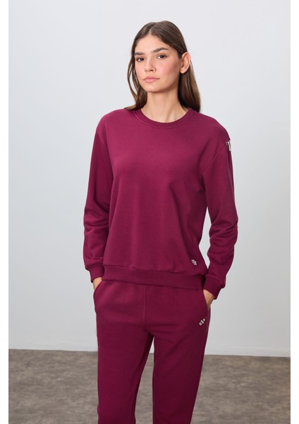 Erguvan Kompakt Pamuklu Kalın Pürüzsüz Dokulu O Yaka Oversize Fit Kadın Eşofman Takım - 95341 fiyatları