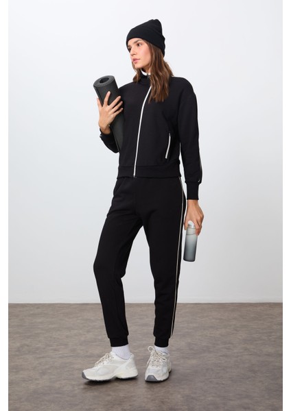 Siyah Kompakt Pamuklu Kalın Pürüzsüz Dokulu Dik Yaka Oversize Fit Kadın Eşofman Takım - 95340 fiyatları