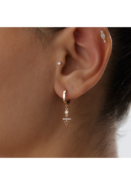 Ok Sallantılı Küpe