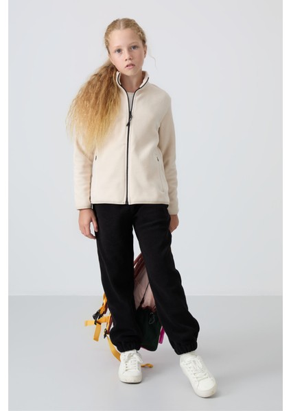 Bej Kalın Yumuşak Dokulu Standart Fit Nakışlı Polar Kız Çocuk Sweatshirt - 75154 fırsatları