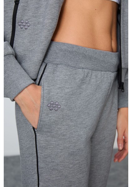 Gri Melanj Kompakt Pamuklu Kalın Pürüzsüz Dokulu Dik Yaka Oversize Fit Kadın Eşofman Takım - 95340 indirimleri