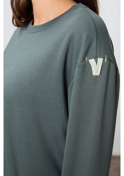 Haki Kompakt Pamuklu Kalın Pürüzsüz Dokulu O Yaka Oversize Fit Kadın Eşofman Takım - 95341 fırsatları