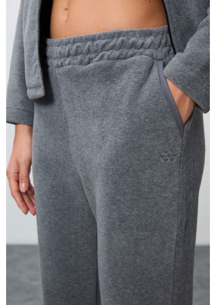 Gri Melanj Kalın Yumuşak Dokulu Kapüşonlu Oversize Nakışlı Polar Kadın Eşofman Takım -95338 indirimleri