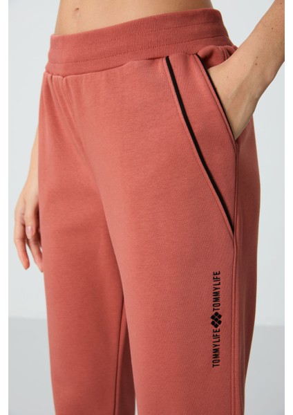 Kiremit Kompakt Pamuklu Kalın Pürüzsüz Dokulu Standart Fit Kadın Eşofman Altı - 94660 modelleri