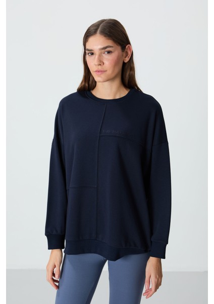 Indigo Kompakt Pamuklu Kalın Pürüzsüz Dokulu O Yaka Oversize Fit Kadın Sweatshirt - 97288