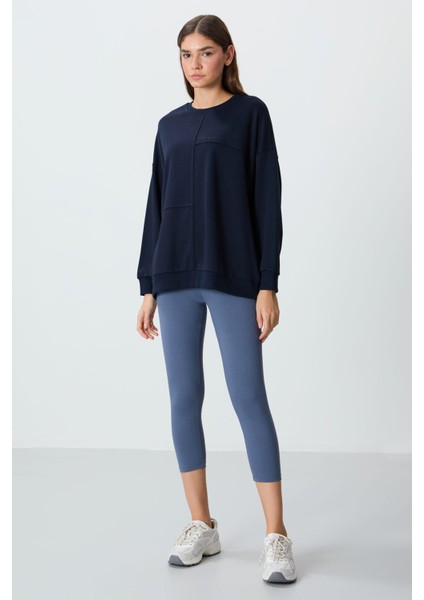 Indigo Kompakt Pamuklu Kalın Pürüzsüz Dokulu O Yaka Oversize Fit Kadın Sweatshirt - 97288 fiyatları