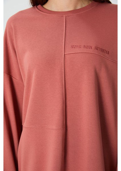 Kiremit Kompakt Pamuklu Kalın Pürüzsüz Dokulu O Yaka Oversize Fit Kadın Sweatshirt - 97288 fırsatları