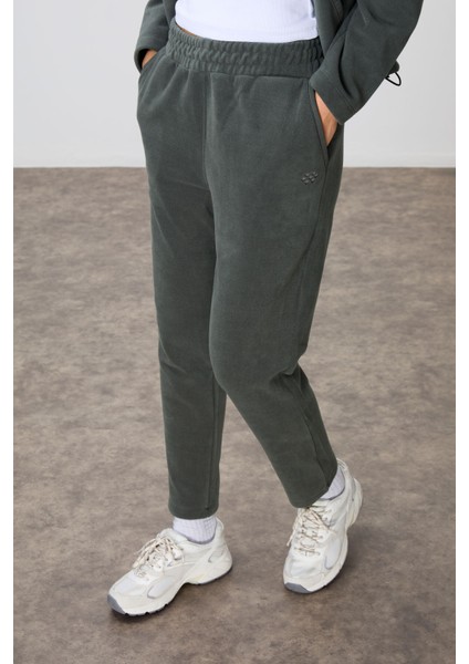 Haki Kalın Yumuşak Dokulu Kapüşonlu Oversize Nakışlı Polar Kadın Eşofman Takım -95338 modelleri