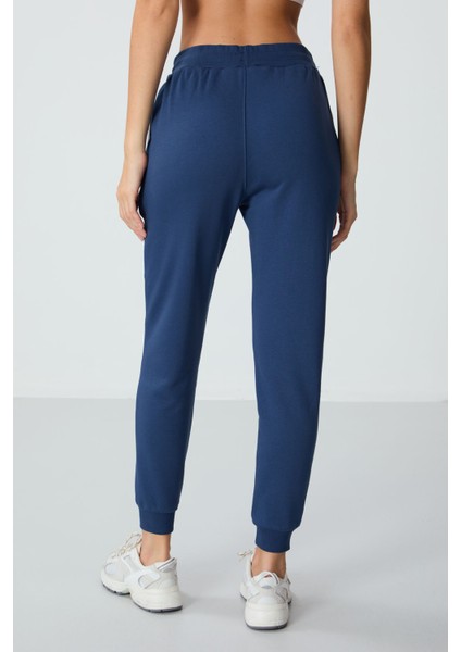 Parlament Kompakt Pamuklu Kalın Pürüzsüz Dokulu Standart Fit Kadın Eşofman Altı - 94660 indirimleri