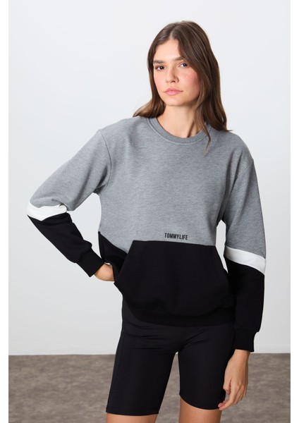 Gri Melanj Kompakt Pamuklu Kalın Pürüzsüz Dokulu O Yaka Oversize Fit Kadın Sweatshirt - 97289 fırsatları