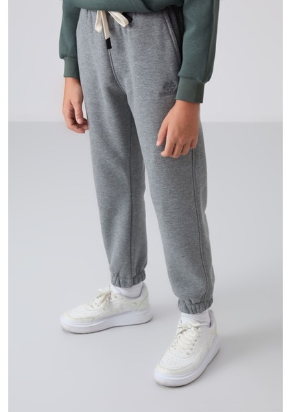 Gri Melanj Pamuklu Kalın İçi Tüylü Yumuşak Dokulu Standart Fit Baskılı Erkek Çocuk Eşofman Alt - 11225 fiyatları