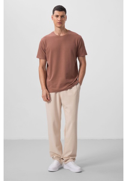 Kahverengi Yüzeyi Dokulu Rahat Form Basic Erkek T-Shirt - 88436 fiyatları