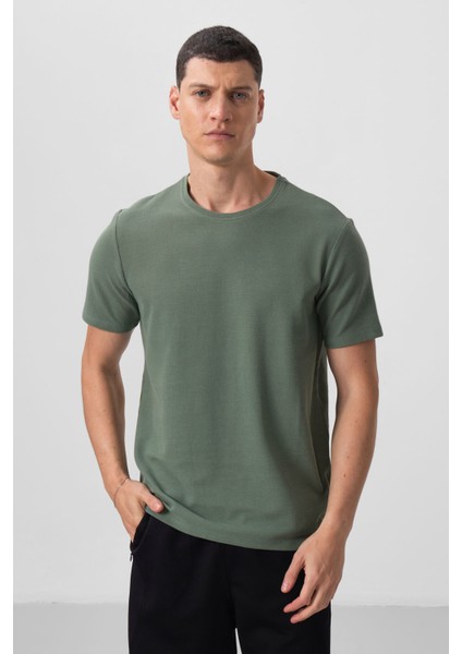 Yeşil Yüzeyi Dokulu Rahat Form Basic Erkek T-Shirt - 88436