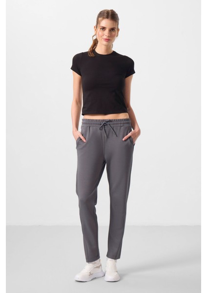 Koyu Gri Yumuşak Dokulu Gizli Fermuarlı Dar Paça Kadın Pantolon - 94668