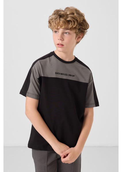 Siyah Pamuklu Yumuşak Dokulu Oversize Fit Nakışlı Erkek Çocuk T-Shirt - 11290 modelleri