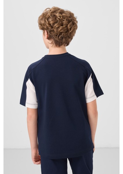 Lacivert Pamuklu Yumuşak Dokulu Oversize Fit Nakışlı Erkek Çocuk T-Shirt - 11290 indirimleri